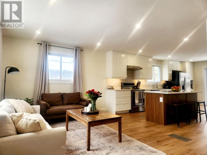 Photo 4 at 6 Centennial Avenue, Tillsonburg