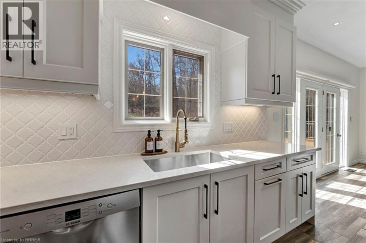 Photo 14 at 30 Douglas Street, Sw Rural, Brantford