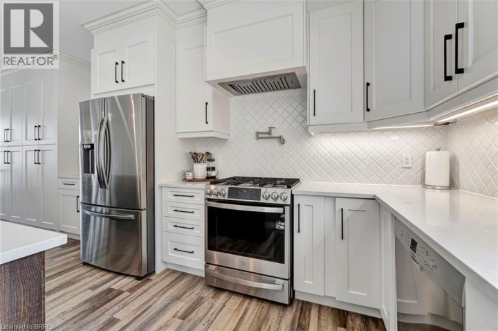 Photo 18 at 30 Douglas Street, Sw Rural, Brantford