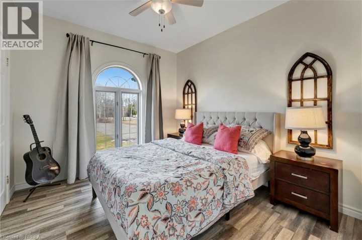 Photo 23 at 30 Douglas Street, Sw Rural, Brantford