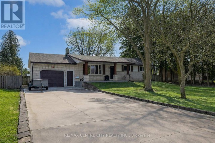 Photo 1 at 72 Elmwood Avenue, St. Thomas