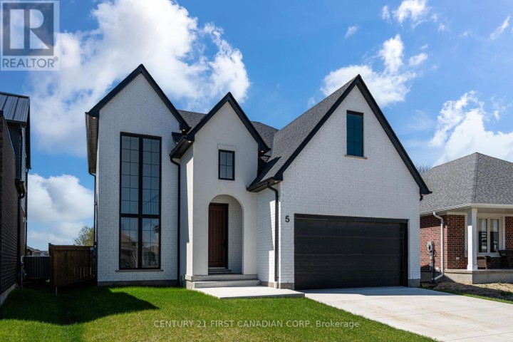 Photo 1 at 5 Hartland Circle, St. Thomas