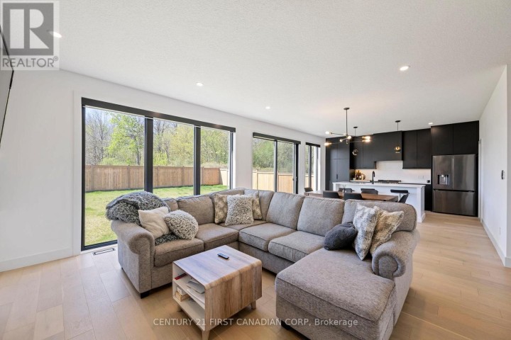 Photo 15 at 5 Hartland Circle, St. Thomas