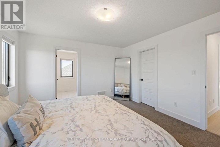 Photo 27 at 5 Hartland Circle, St. Thomas