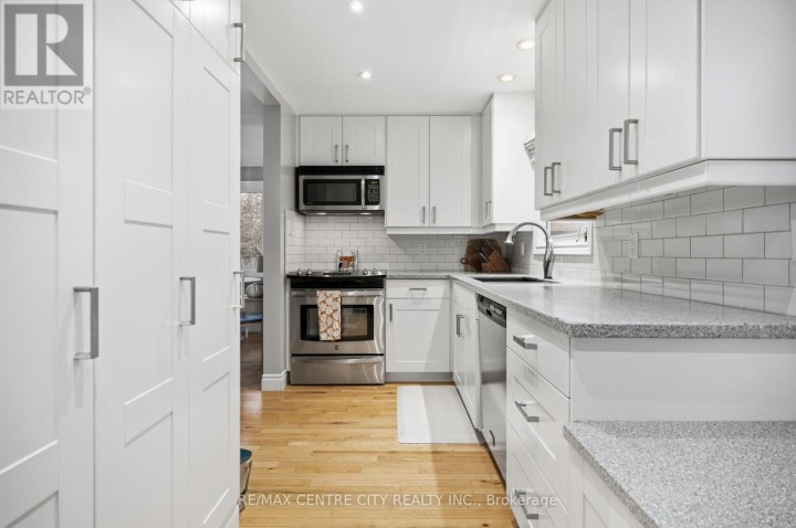Photo 31 at 12 Rosebery Place, St. Thomas