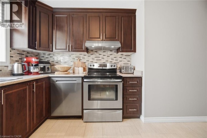 Photo 11 at 20 - 50 W Westmount Road, Forest Hill, Kitchener