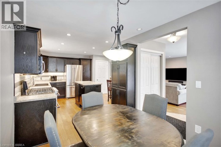 Photo 10 at 170 Paris Road, Ewing, Brantford