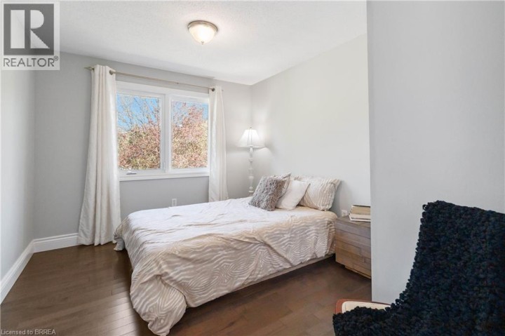 Photo 18 at 25 Winter Way, Beckett, Brantford