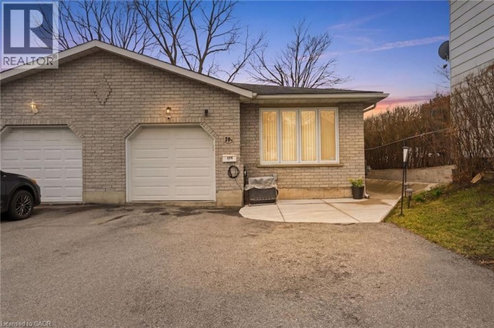 Photo 1 at 19 W Dundas Street, Innerkip (Victoria Park), Woodstock