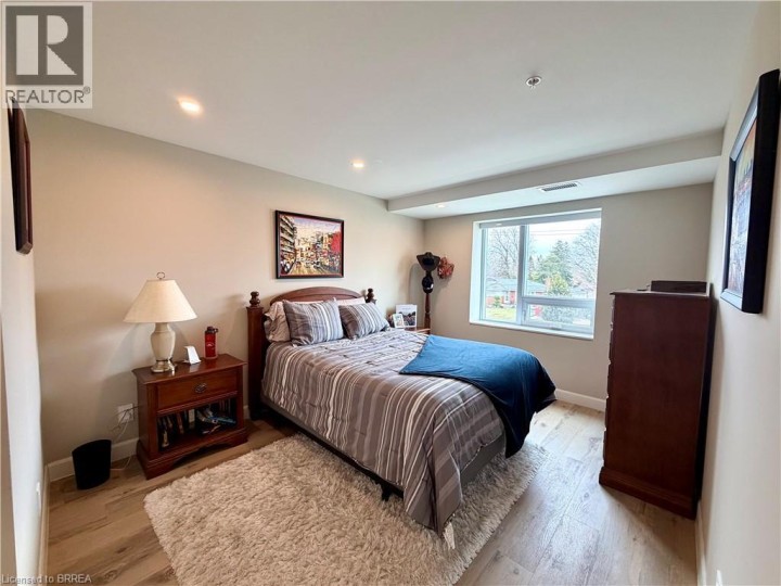 Photo 15 at 211 - 34 Norman Street, Fairview / Greenbrier, Brantford