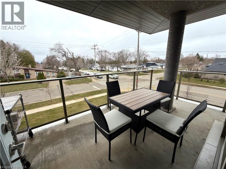 Photo 19 at 211 - 34 Norman Street, Fairview / Greenbrier, Brantford