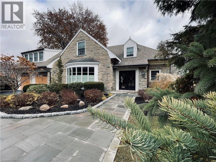 Photo 46 at 8 Tutela Heights Road, Tutela Heights, Brantford