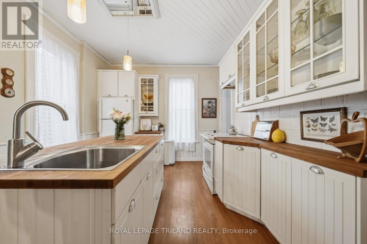 Photo 12 at 34 Gladstone Avenue, St. Thomas