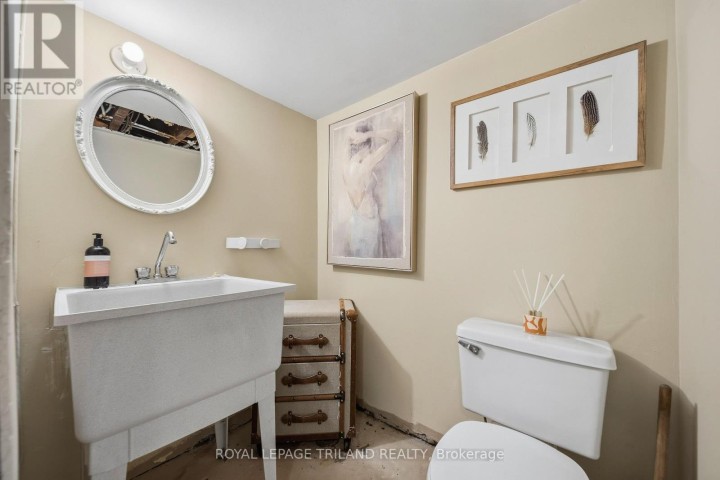 Photo 27 at 34 Gladstone Avenue, St. Thomas