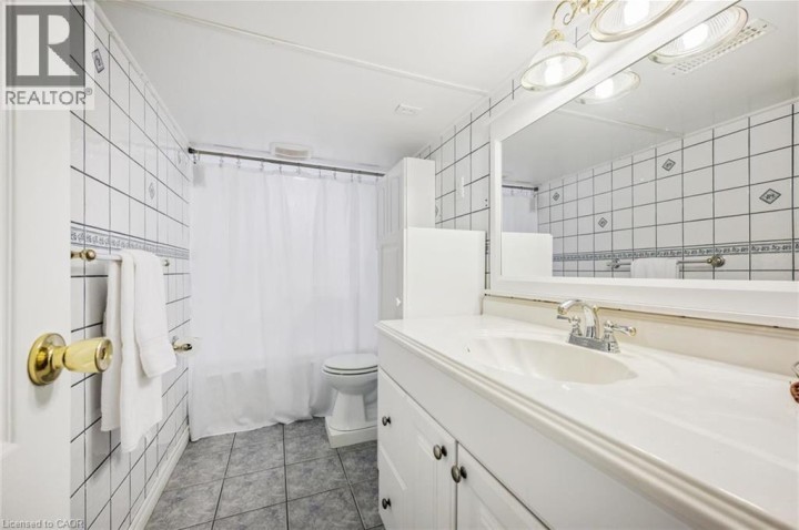 Photo 30 at 120 Lorraine Avenue, Heritage Park / Rosemount, Kitchener
