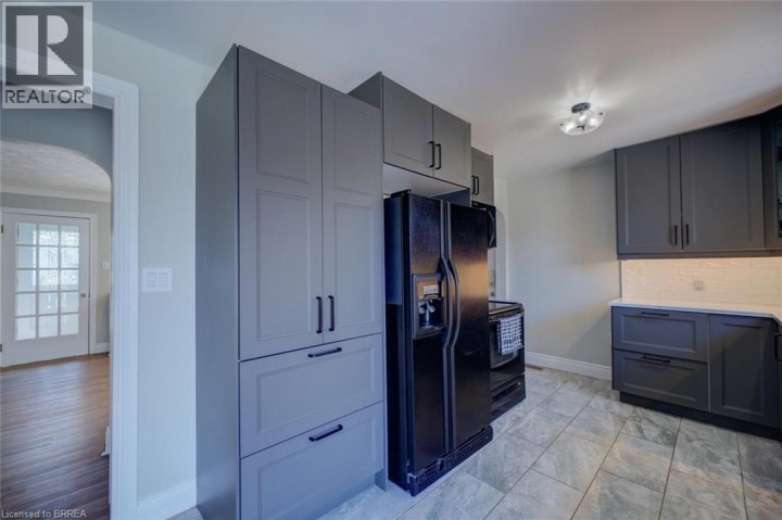 Photo 11 at 214 Grand Street, North Park / Wood St., Brantford