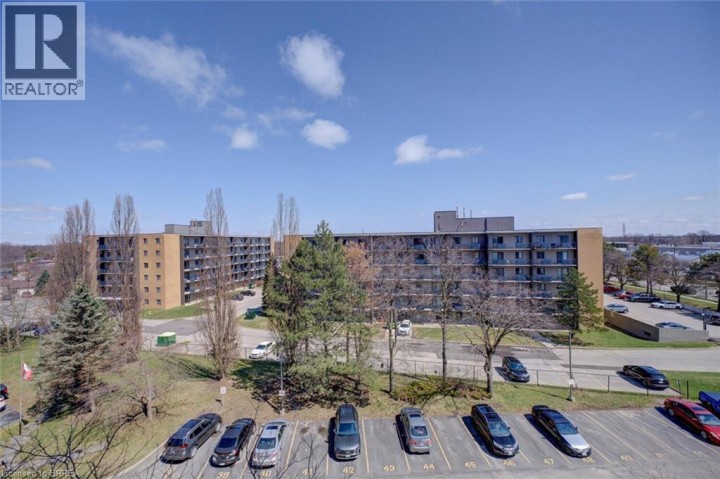 Photo 35 at 601 - 9 Bonheur Court, Lynden Hills, Brantford