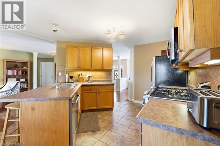 Photo 14 at 26 Cobblestone Drive, Innerkip (Victoria Park), Woodstock