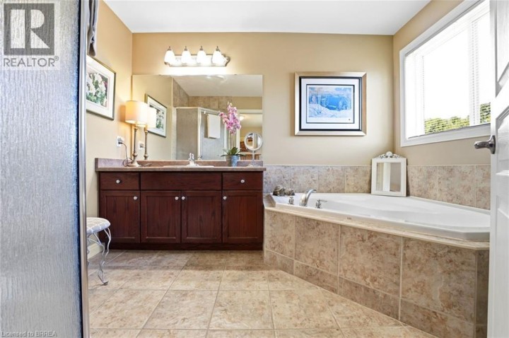 Photo 18 at 26 Cobblestone Drive, Innerkip (Victoria Park), Woodstock