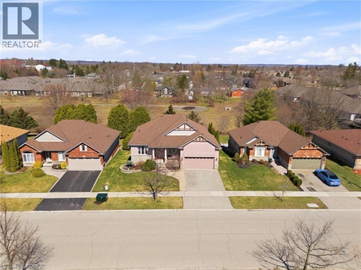 Photo 3 at 26 Cobblestone Drive, Innerkip (Victoria Park), Woodstock