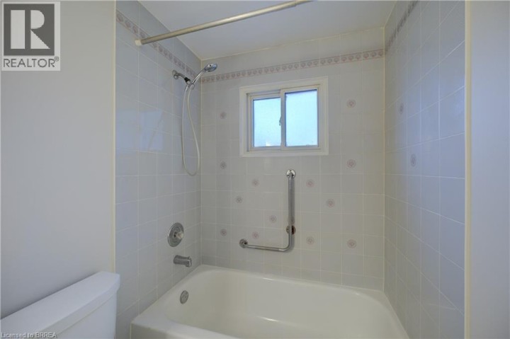 Photo 14 at 390 Brantwood Park Road, Lynden Hills, Brantford