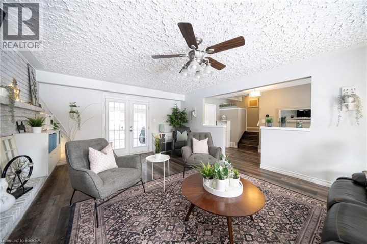 Photo 7 at 44 Shalfleet Boulevard, Grand Woodlands, Brantford