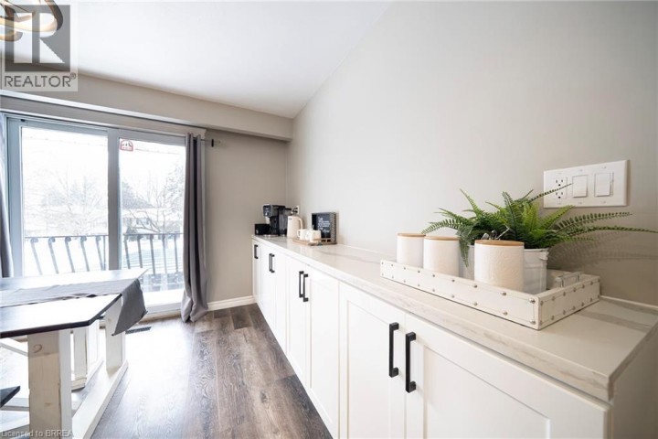 Photo 12 at 44 Shalfleet Boulevard, Grand Woodlands, Brantford