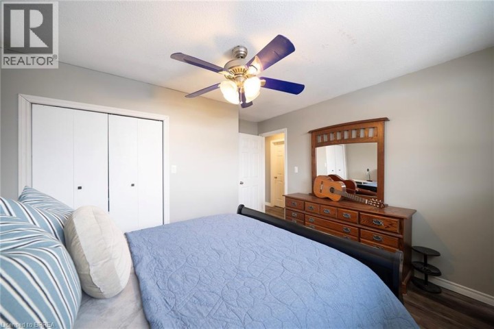 Photo 21 at 44 Shalfleet Boulevard, Grand Woodlands, Brantford