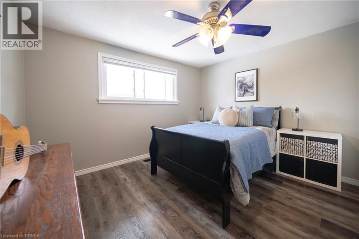 Photo 22 at 44 Shalfleet Boulevard, Grand Woodlands, Brantford