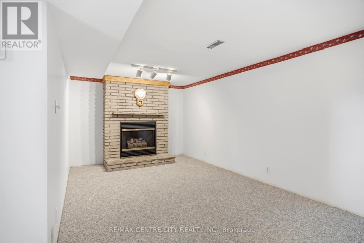 Photo 19 at 72 Elmwood Avenue, St. Thomas