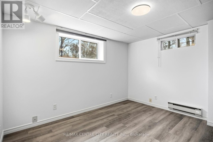 Photo 17 at 72 Elmwood Avenue, St. Thomas