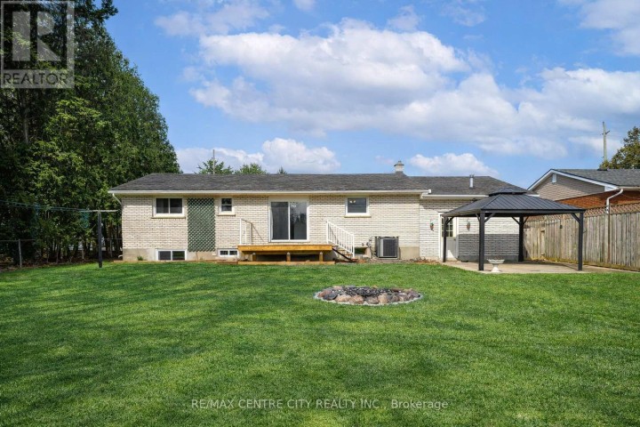 Photo 26 at 72 Elmwood Avenue, St. Thomas