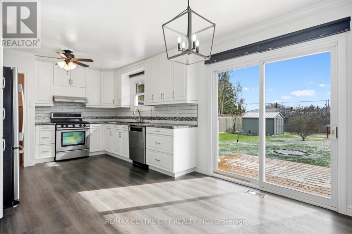 Photo 7 at 72 Elmwood Avenue, St. Thomas