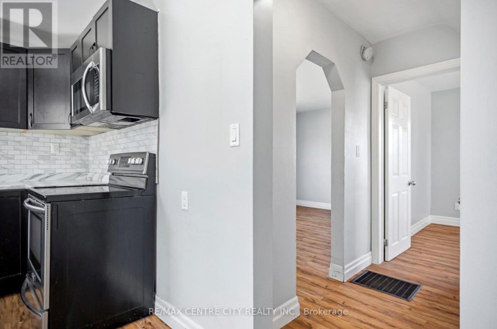 Photo 10 at 64 Dunkirk Drive, St. Thomas