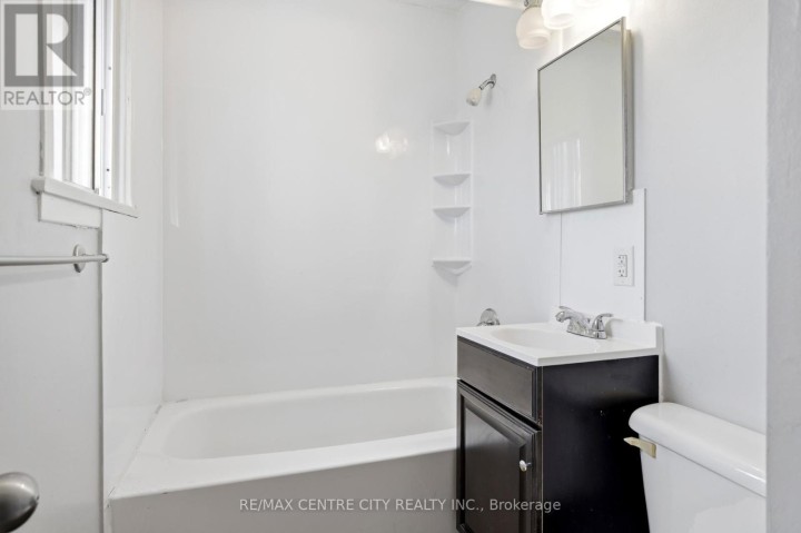 Photo 12 at 64 Dunkirk Drive, St. Thomas