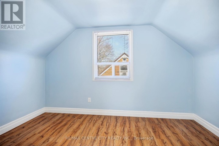 Photo 14 at 64 Dunkirk Drive, St. Thomas