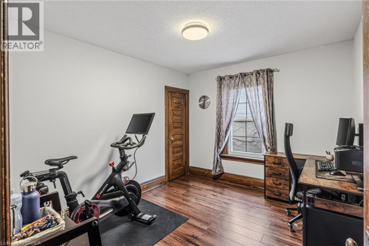 Photo 27 at 174 Marlborough Street, East Ward, Brantford