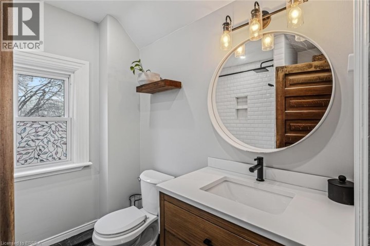 Photo 29 at 174 Marlborough Street, East Ward, Brantford