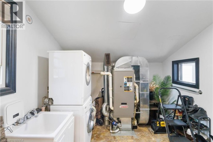 Photo 28 at 213 Elgin Street, East Ward, Brantford