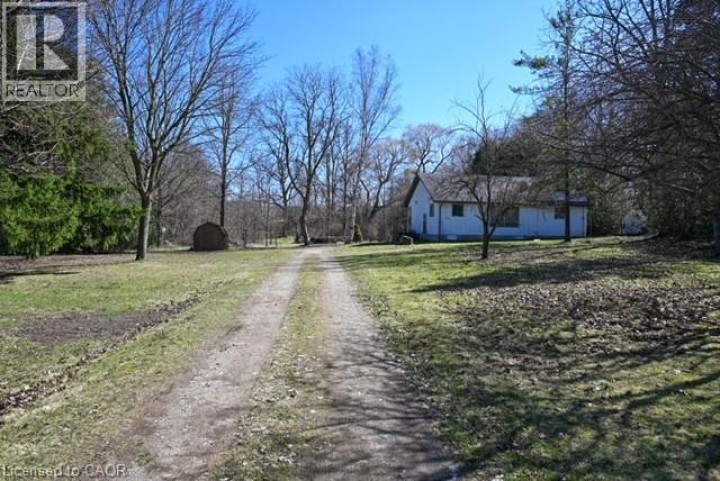 Photo 3 at 1145 Main Street, Alison Park / Eastview North, Cambridge
