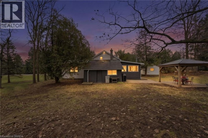 Photo 2 at 401 Lynden Road, Ne Rural, Brantford