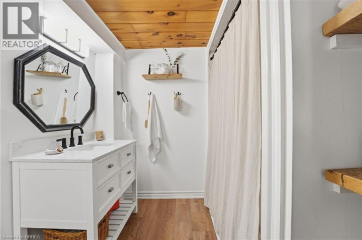 Photo 15 at 401 Lynden Road, Ne Rural, Brantford