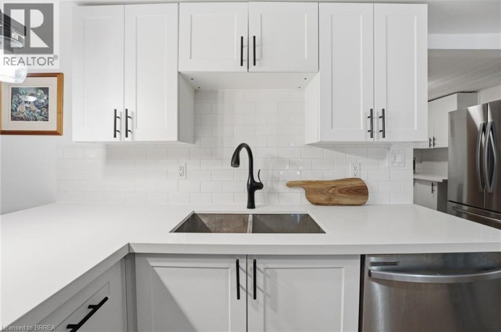 Photo 5 at 401 Lynden Road, Ne Rural, Brantford