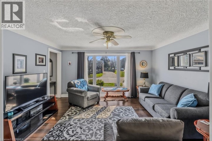 Photo 21 at 19 Lyndsay Street, Old West Brant, Brantford