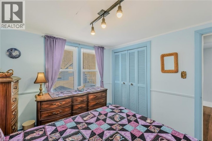 Photo 31 at 19 Lyndsay Street, Old West Brant, Brantford