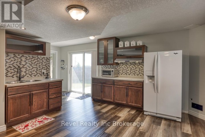 Photo 30 at 7 Woodhatch Crescent, Ingersoll - North, Ingersoll