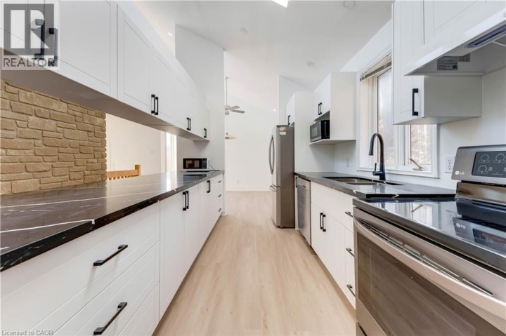 Photo 6 at 530 S Fountain Street, Preston South, Cambridge