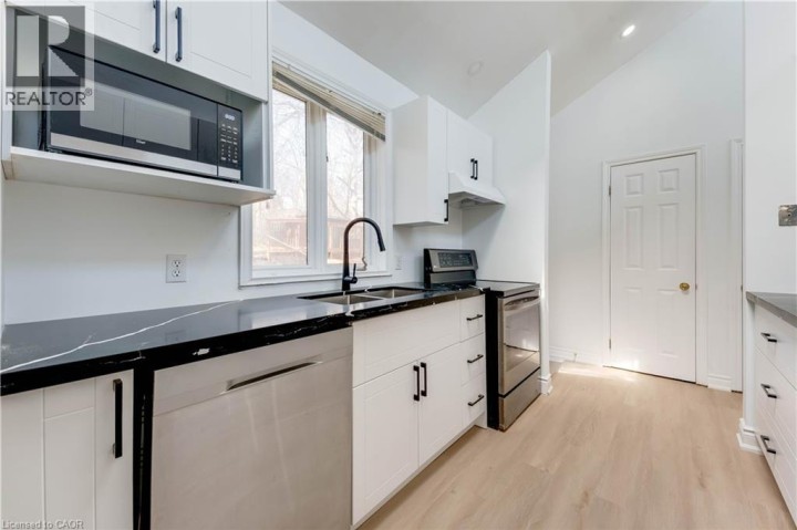 Photo 9 at 530 S Fountain Street, Preston South, Cambridge