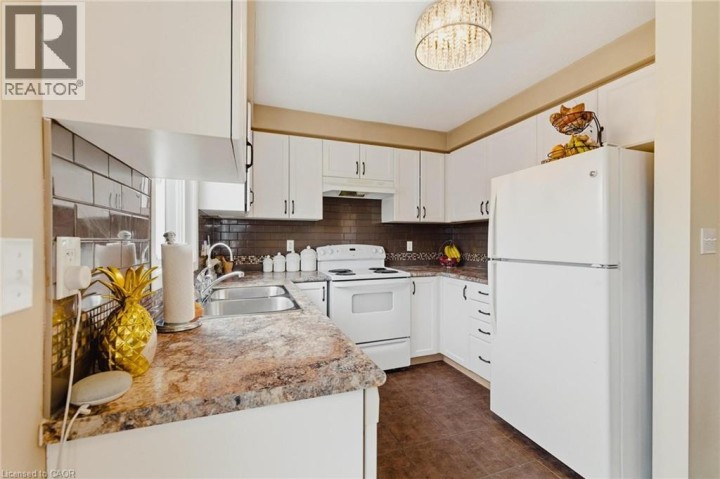 Photo 6 at 88 - 750 Lawrence Street, Preston North, Cambridge