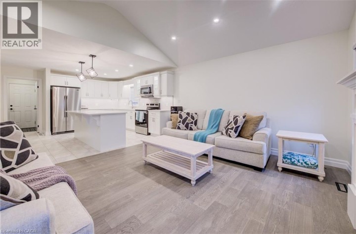 Photo 17 at 4 Livingston Drive, Tillsonburg